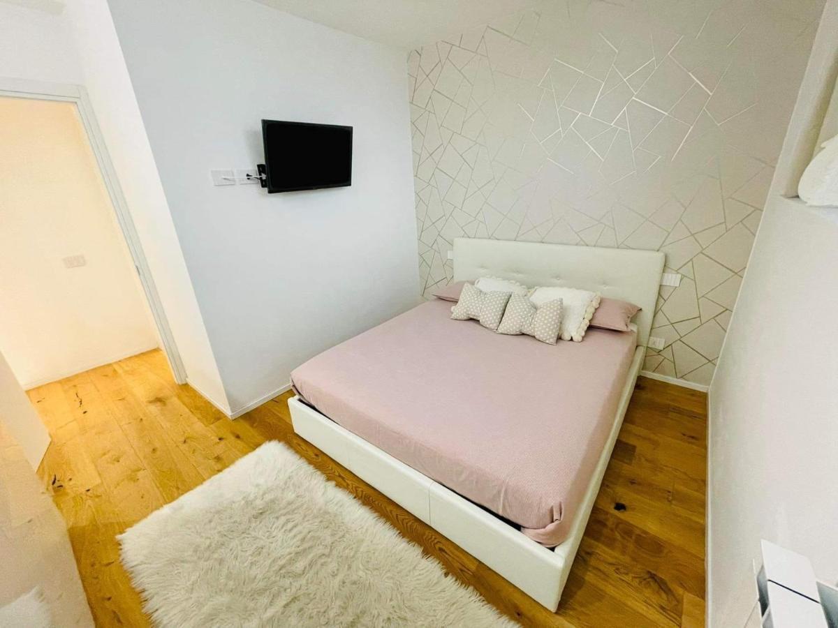 Led House Cadore - Bilocale Zona Centro Mailand